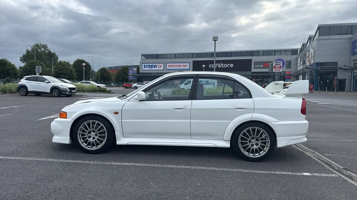 Mitsubishi Lancer Evo 6 - Image 2