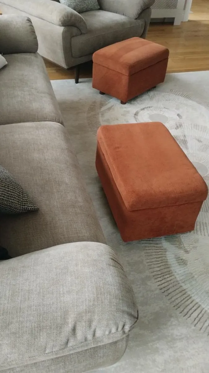 Footstool - Image 2