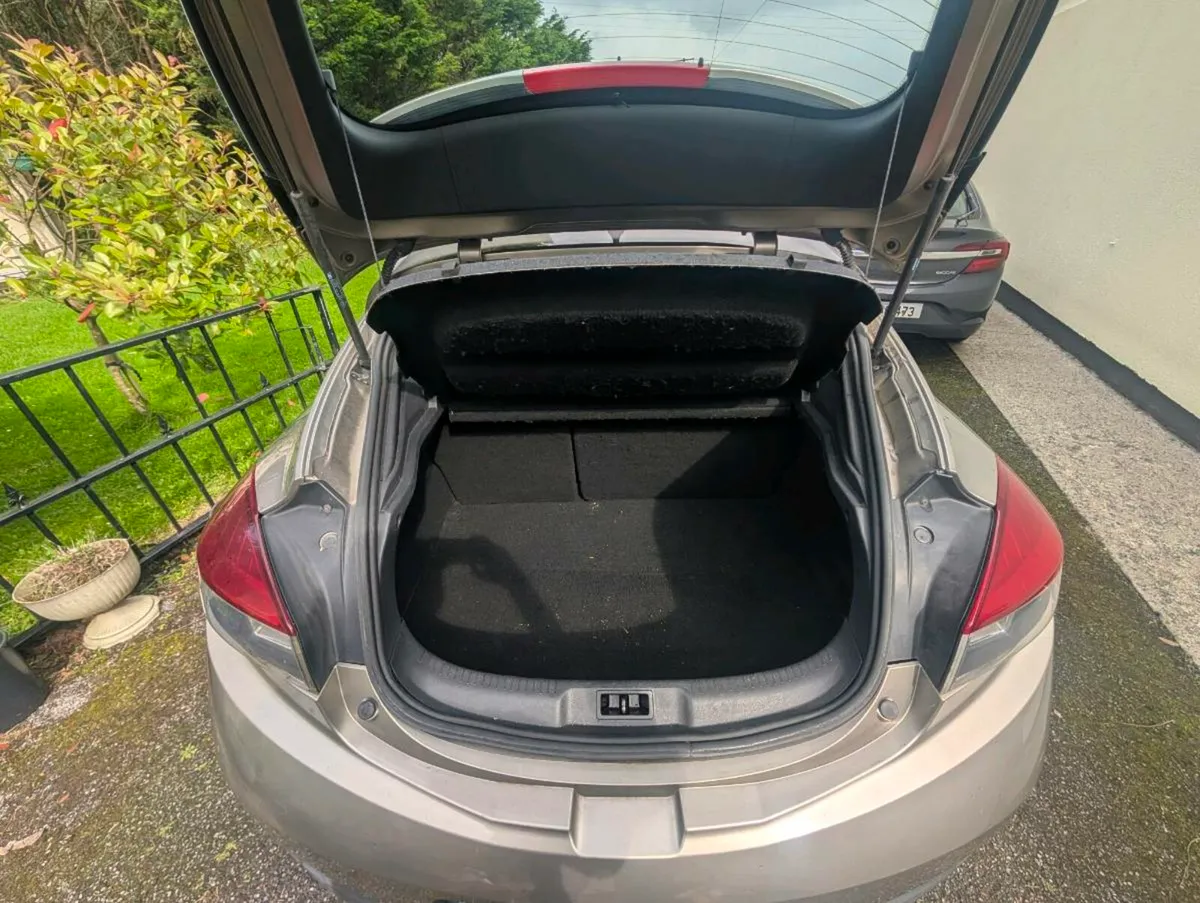 Renault Megan - Image 2