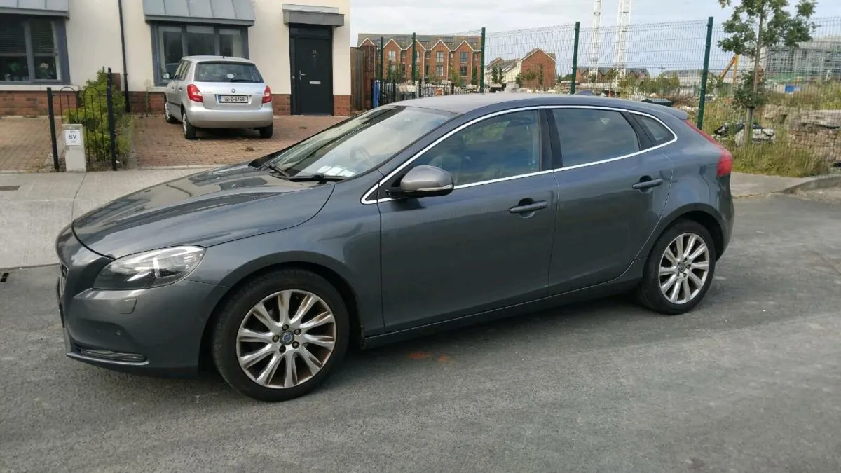 Volvo v40 1.6 Diesel - Image 3