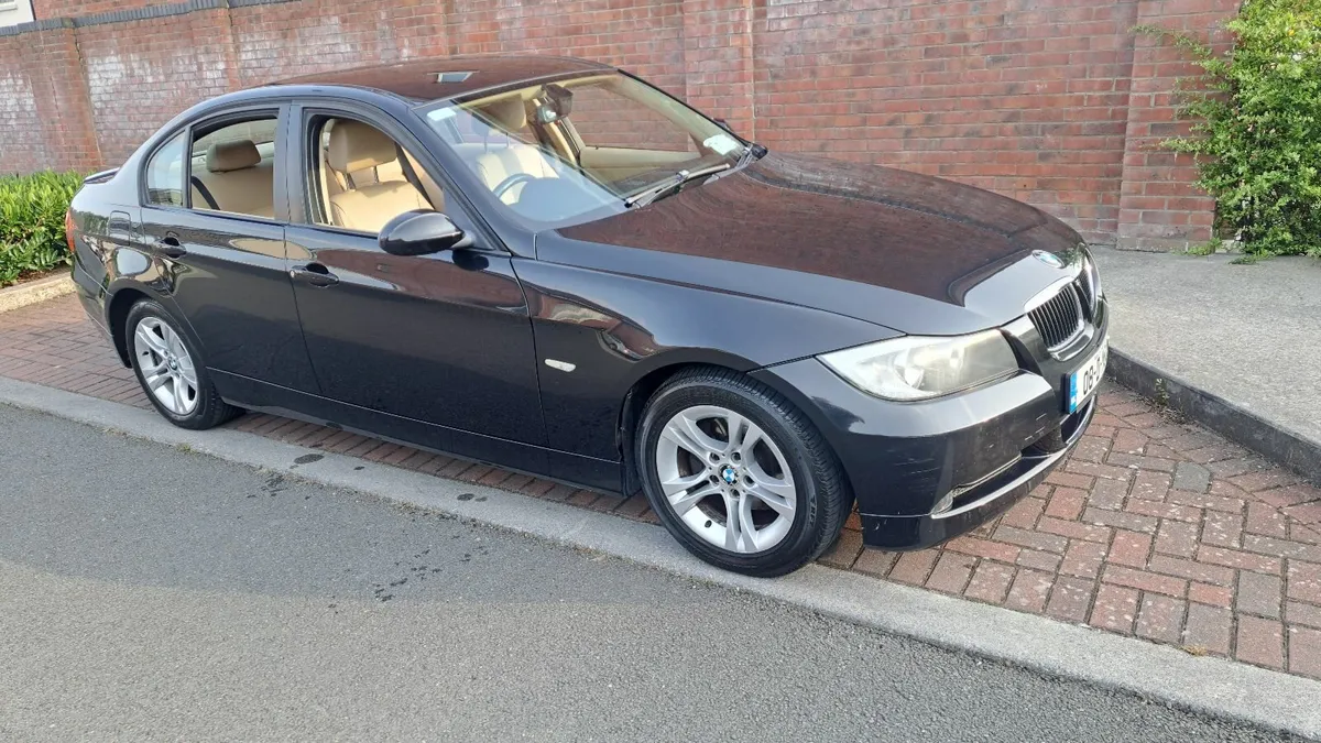BMW 3-Series 2008 - Image 2