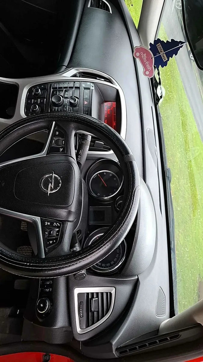 Car 12 opal astra - Image 2