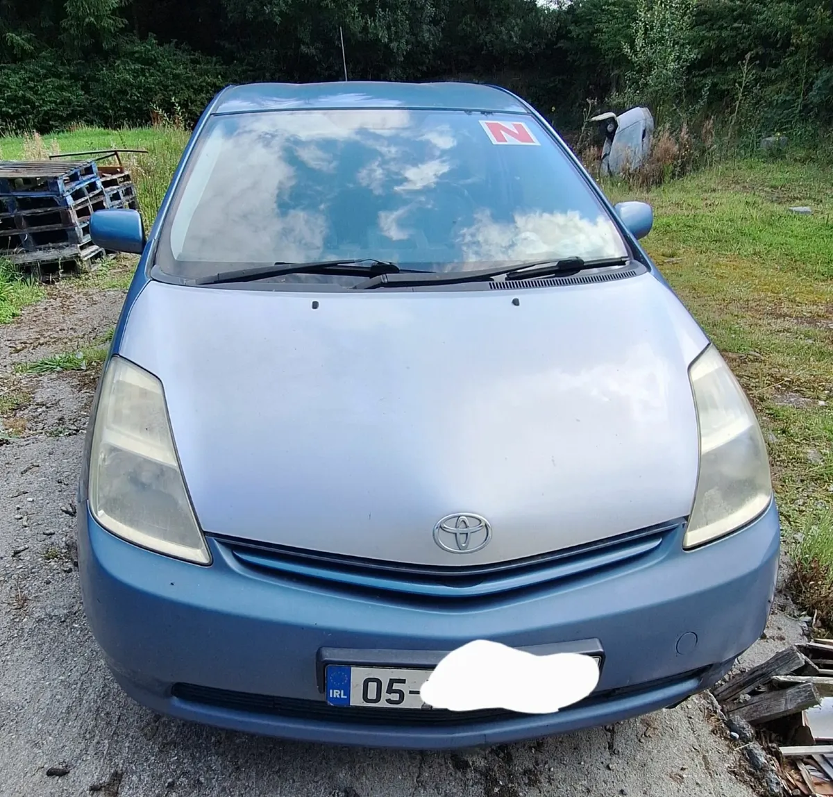 Toyota Prius hybrid for parts or repair - Image 1