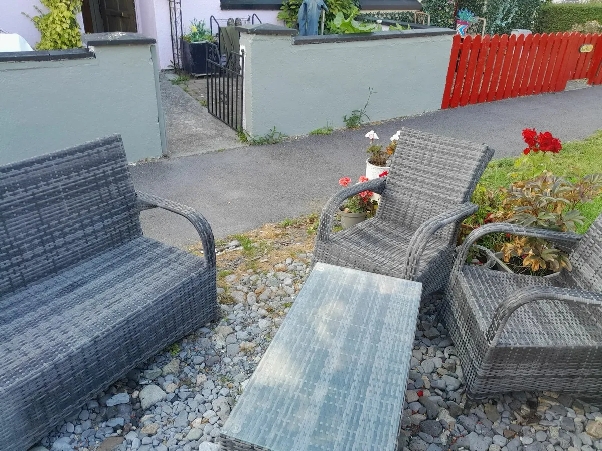 outdoor furniture - Image 3