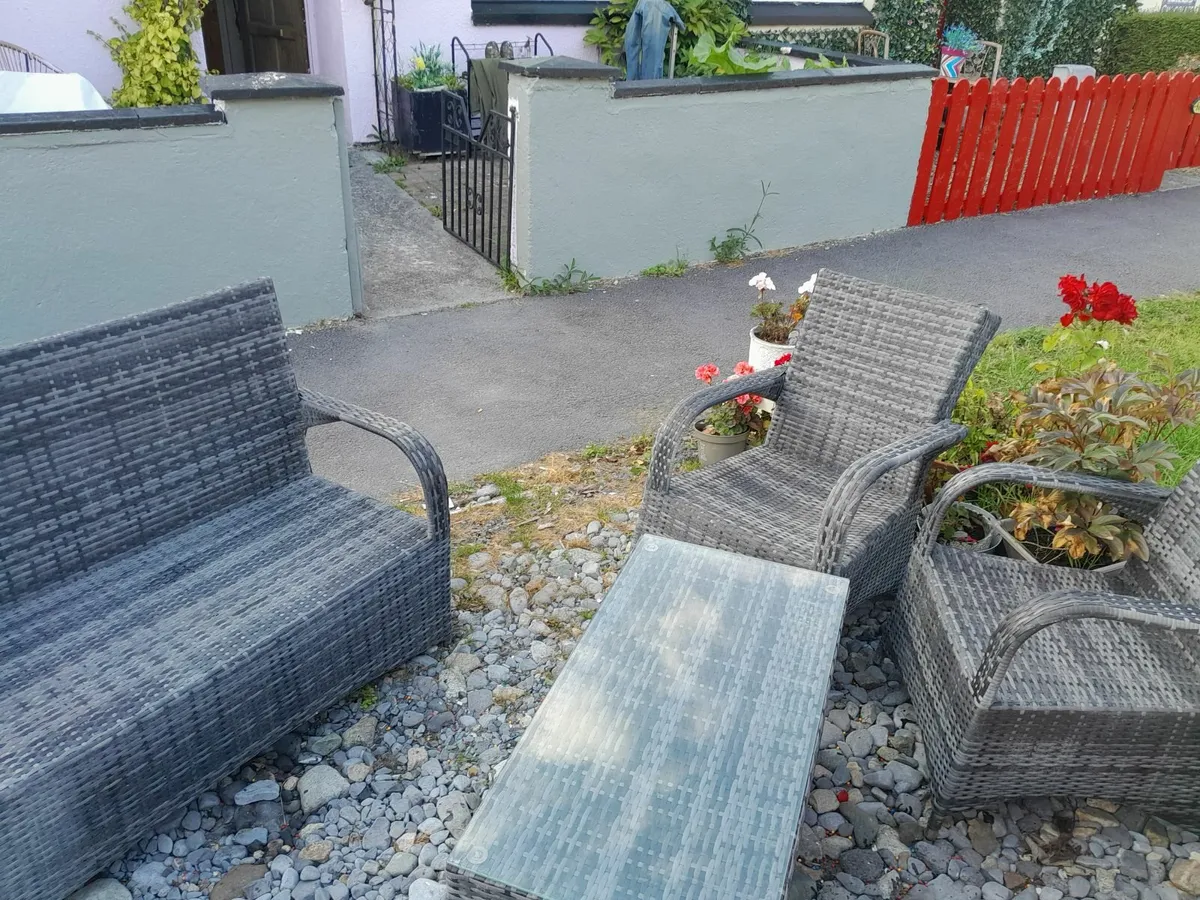 outdoor furniture - Image 4