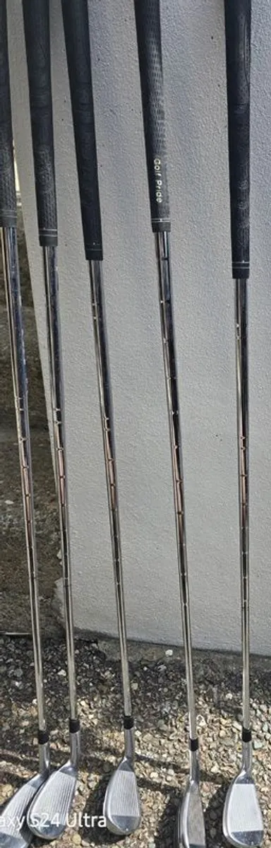 Adams Hybrid irons - Image 2