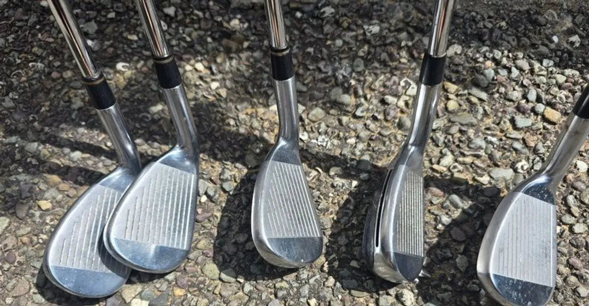 Adams Hybrid irons - Image 3