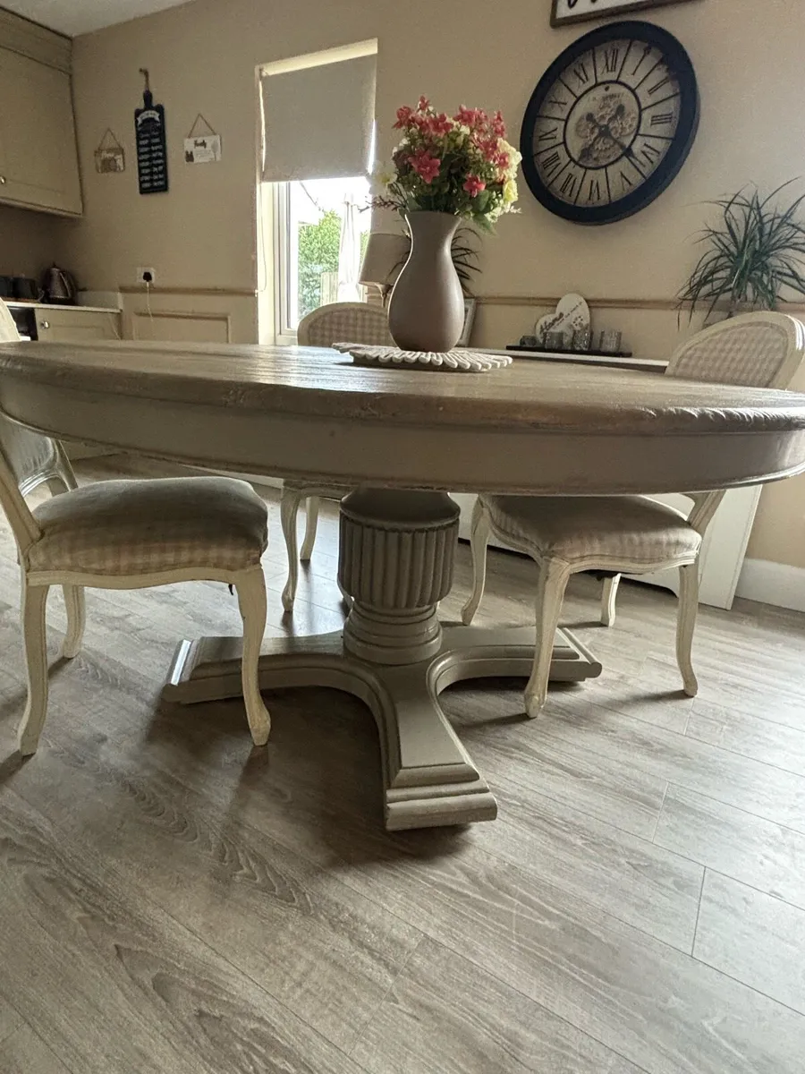 Dining table - Image 2