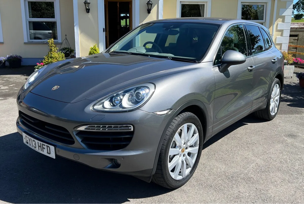 Porsche Cayenne S 4.2 TDI V8 - Image 2