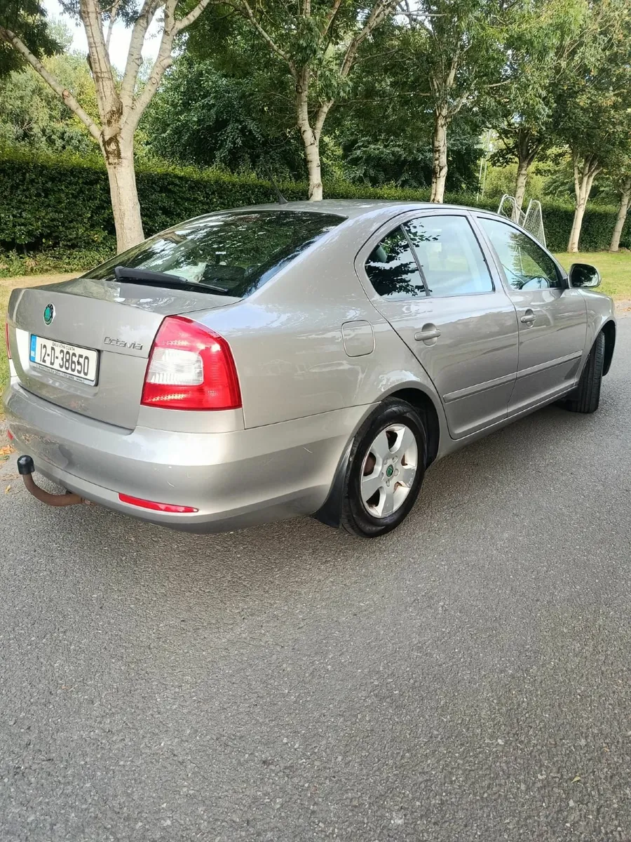 2012 Skoda Octavia 2.0 TDI (140HP, 6-Speed) - Image 4