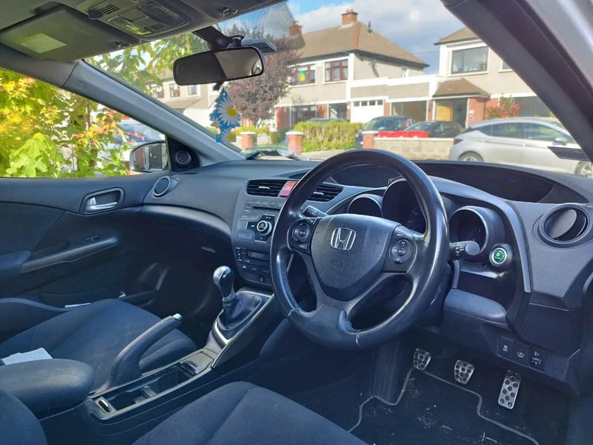 Honda Civic - Image 4