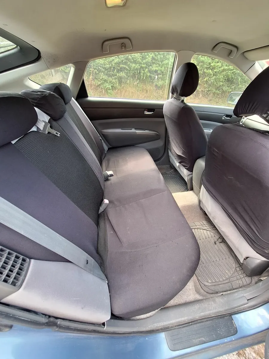 Toyota Prius hybrid for parts or repair - Image 3