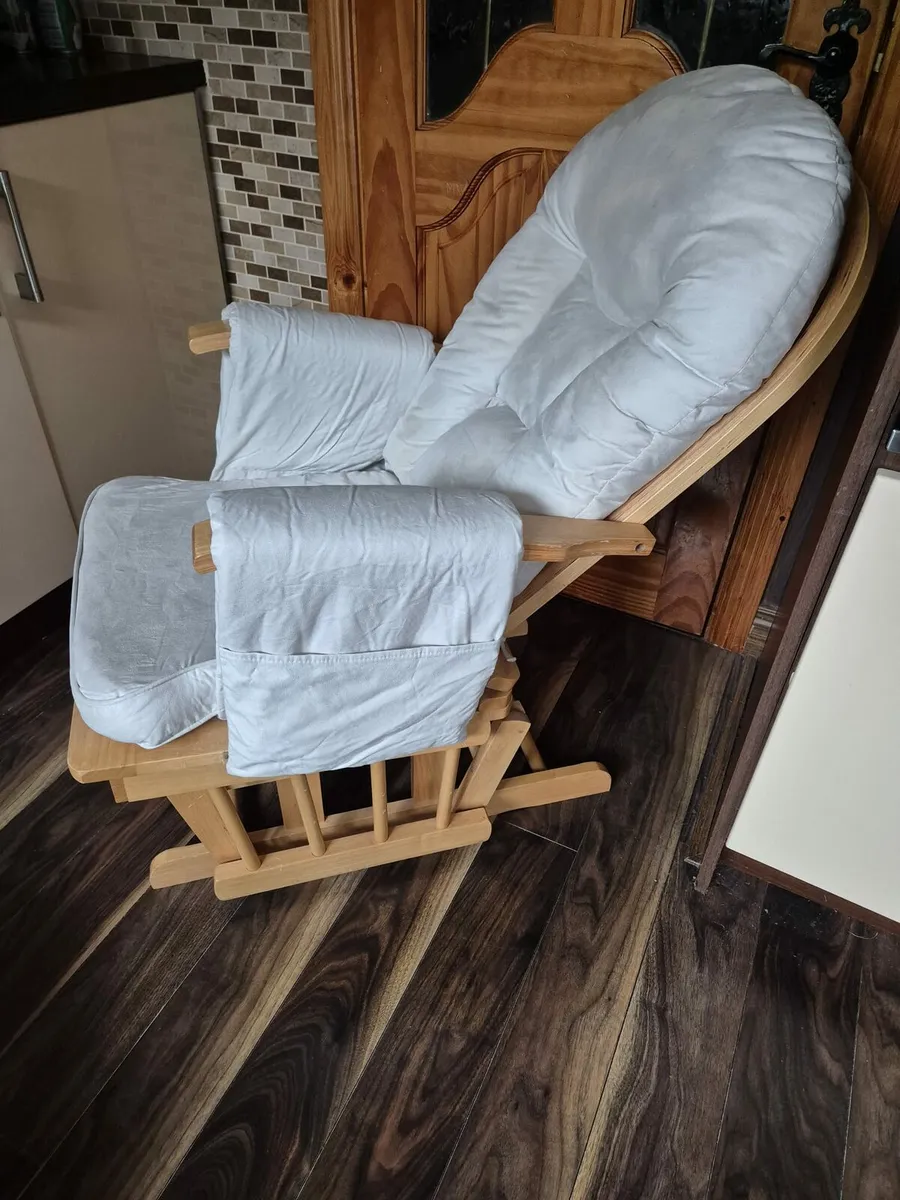 Nursing Rocking Chair with Reclining Position - Image 2