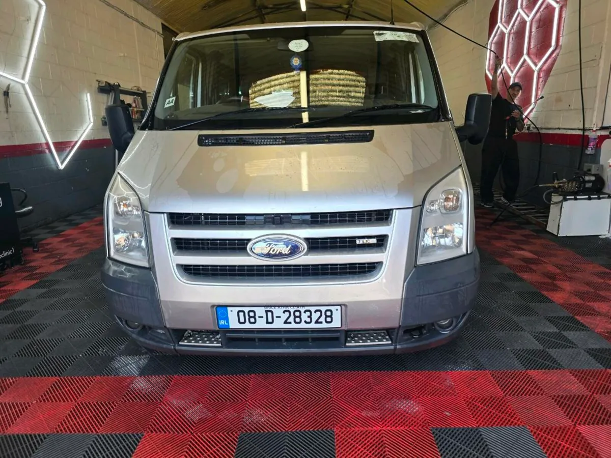 08 ford transit tourneo 9 seater - Image 4