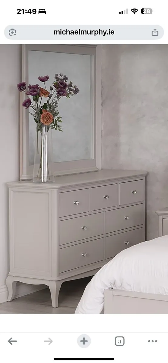 Bedroom furniture - Image 2