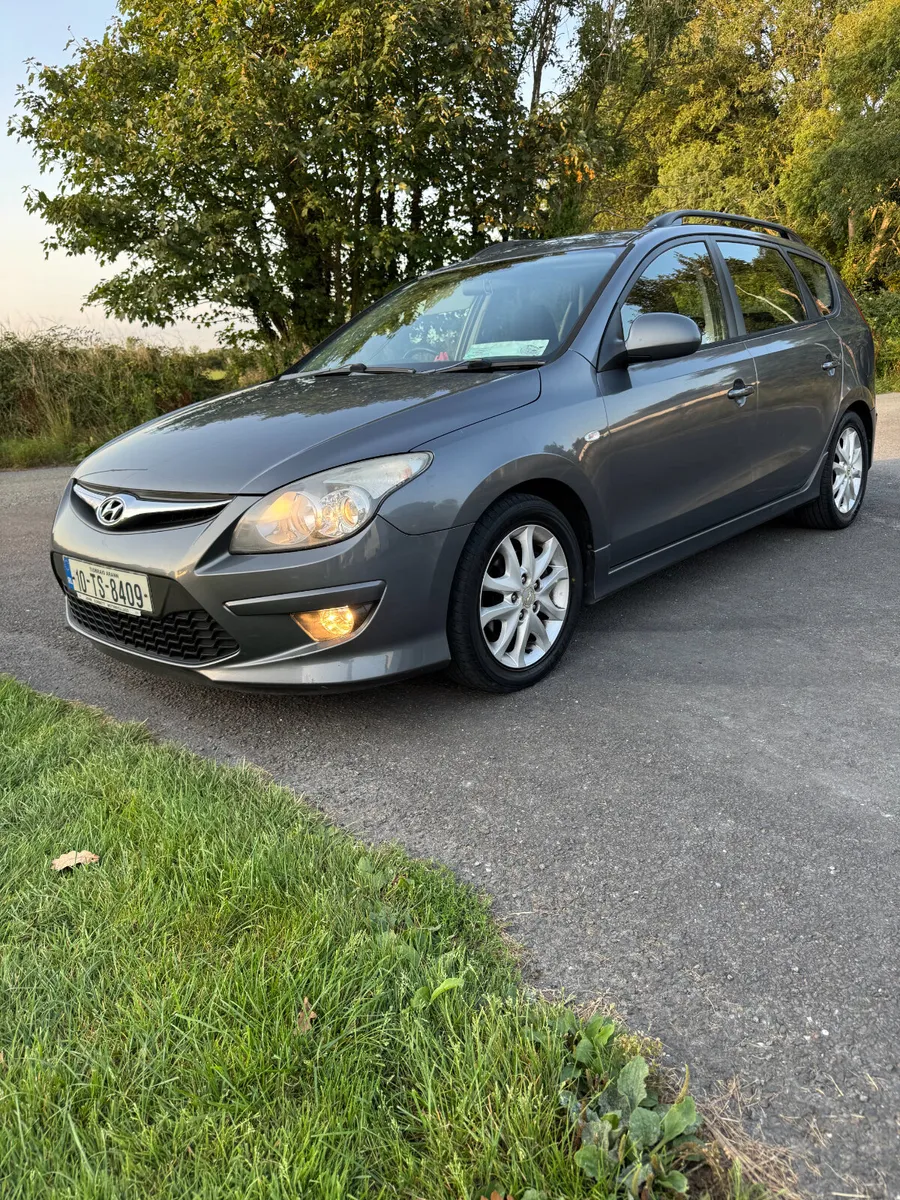 2010 Hyundai i30 1.6CDTI Estate - Image 1