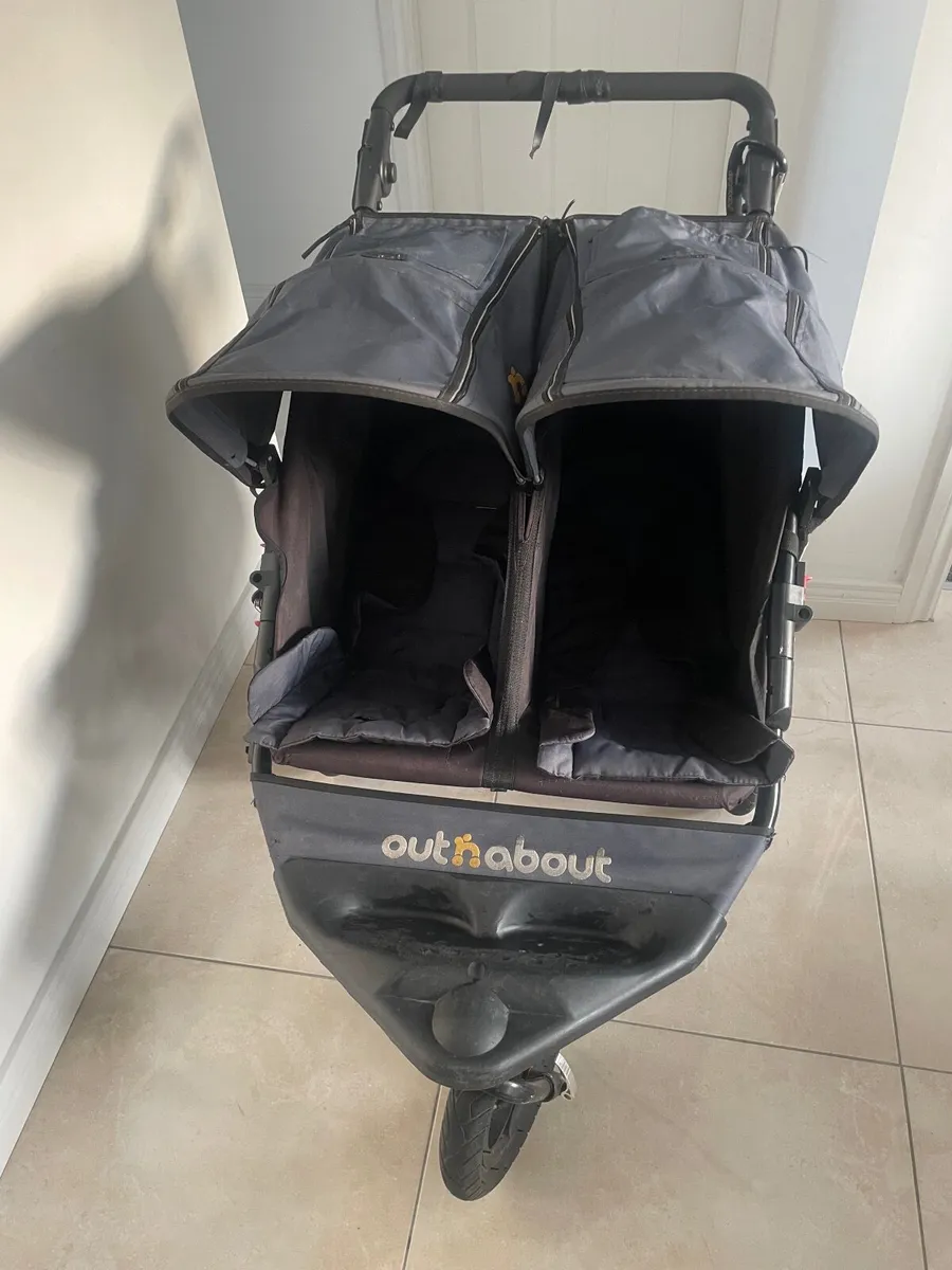 Double pram - Image 1