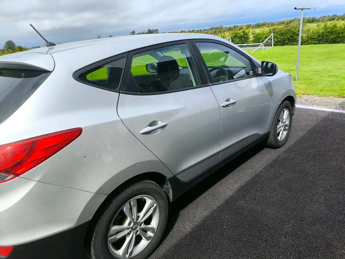 Hyundai IX35 - Image 2