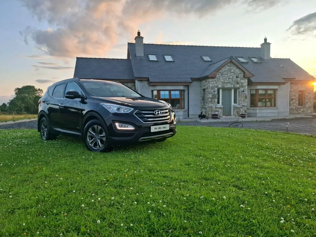 2015 Hyundai Santa fe 4wd

Executive - Image 3