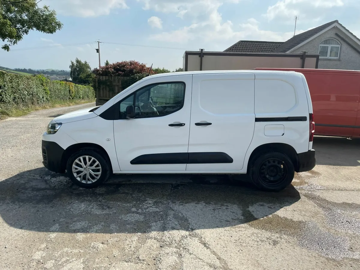 Citroen Berlingo 2021 - Image 1