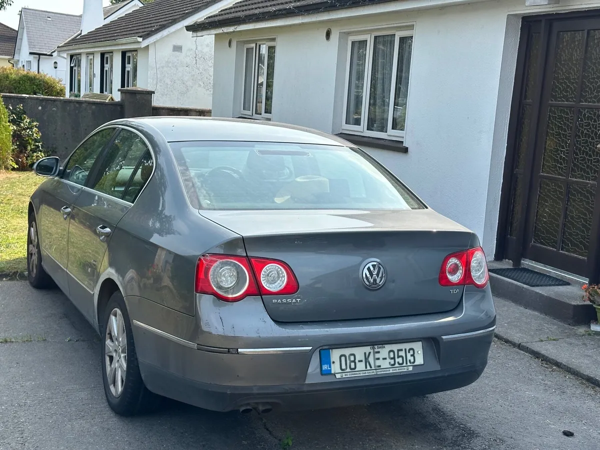 Volkswagen Passat 2008 - Image 4