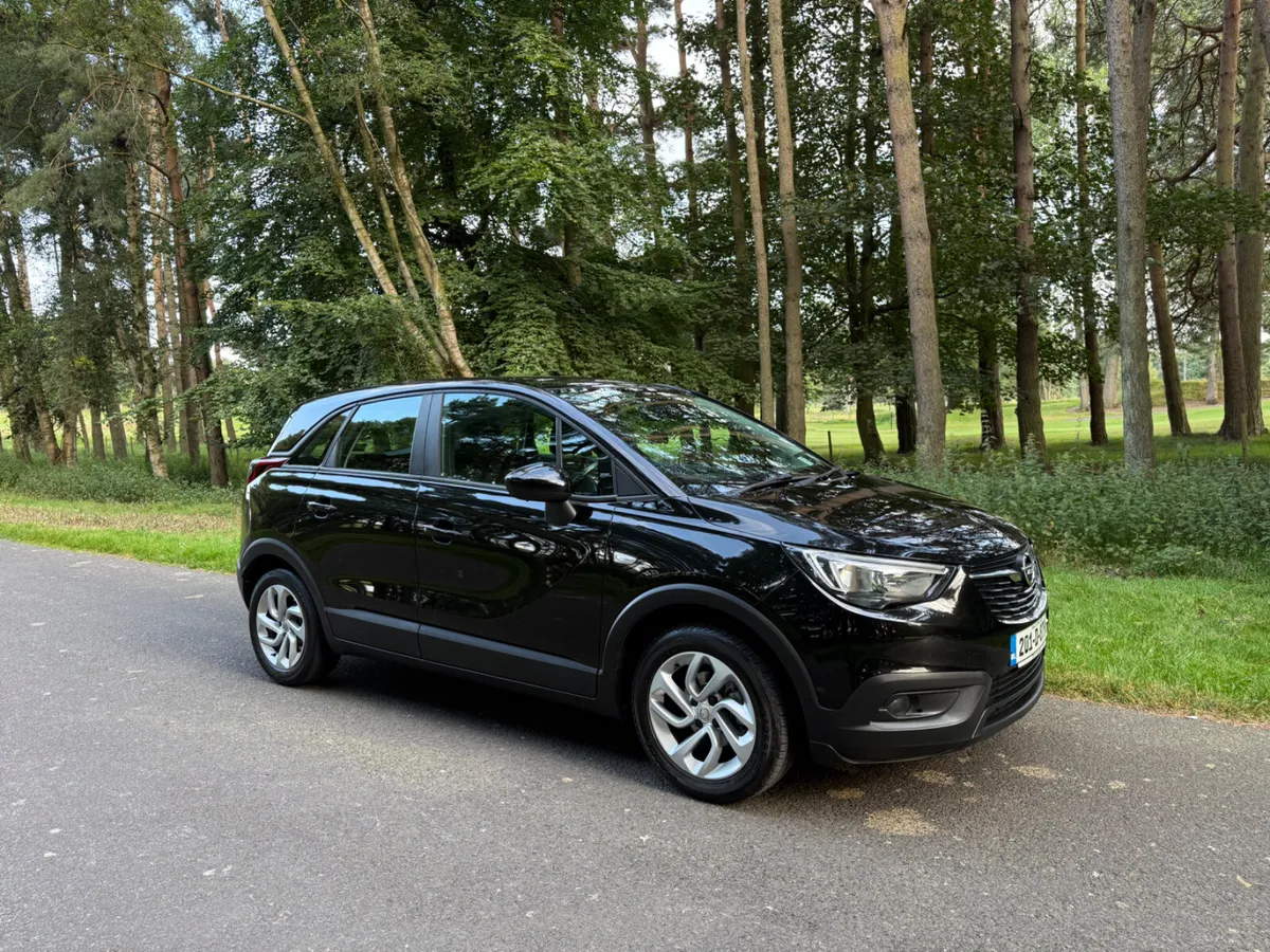 Opel Crossland X 2020 - Image 1