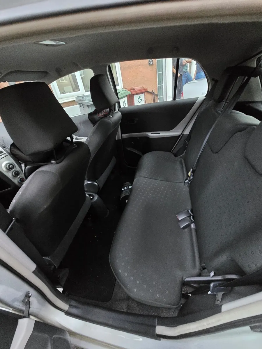 Toyota Yaris 2006 - Image 4