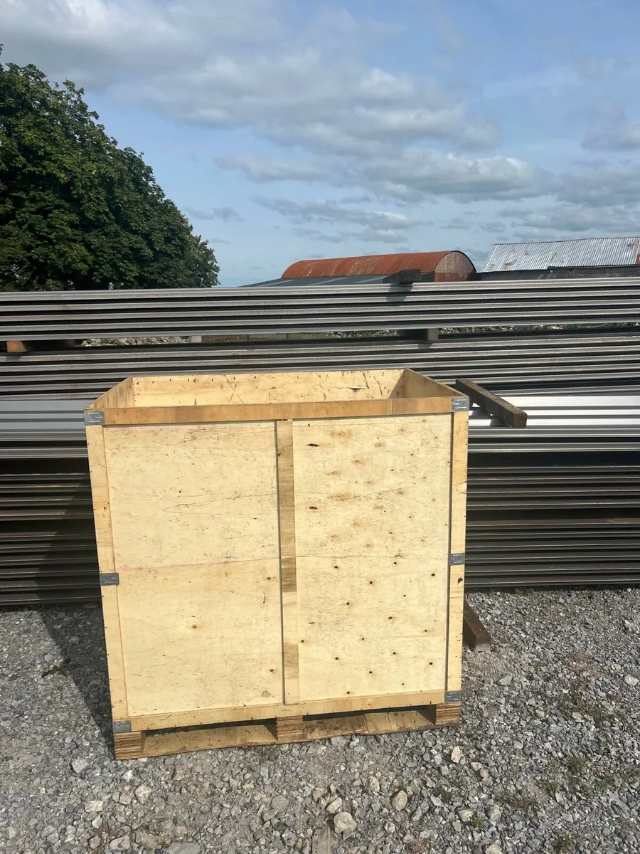 Timber box / wooden container - Image 3