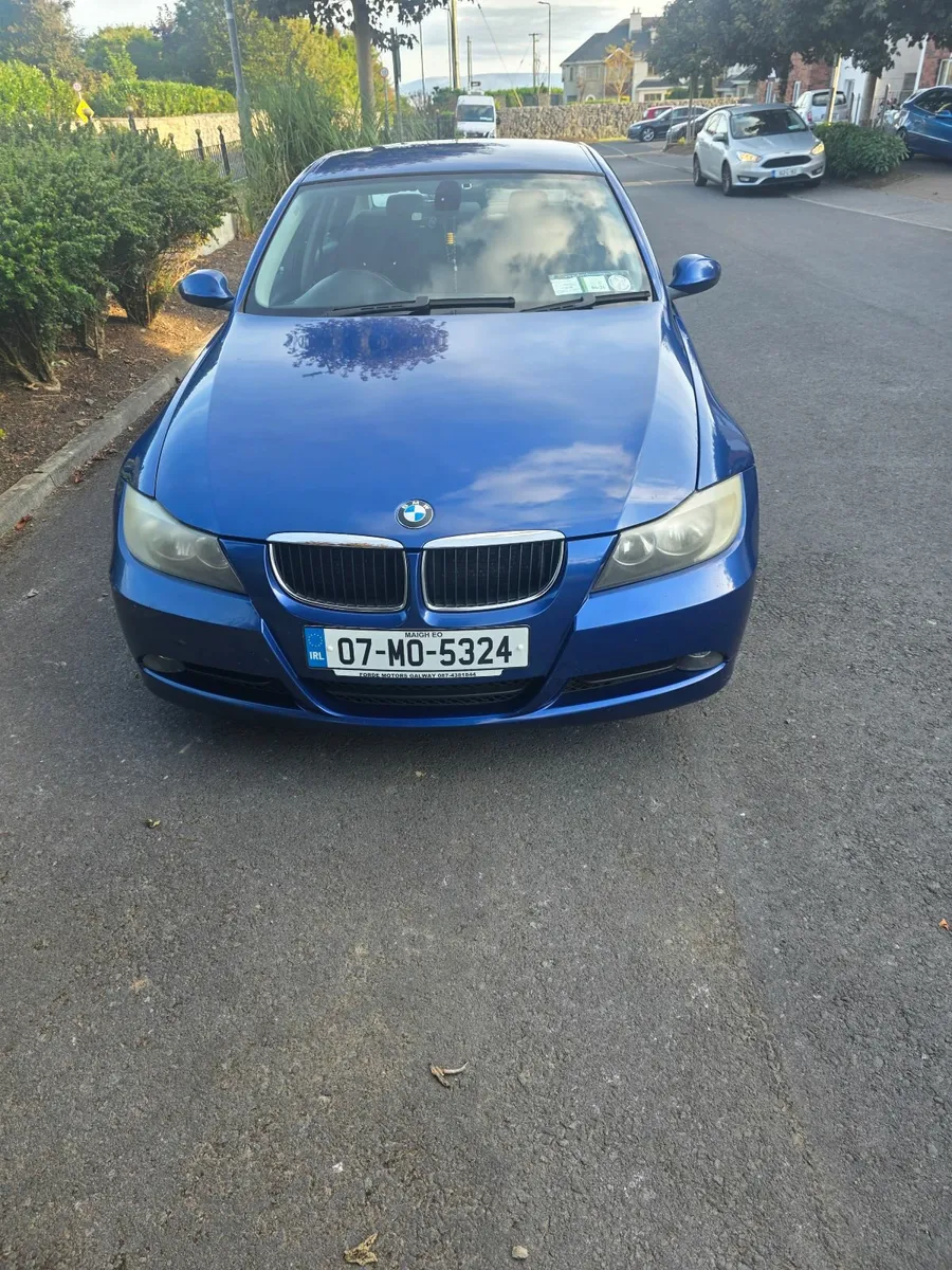 BMW 3-Series 2007 - Image 2