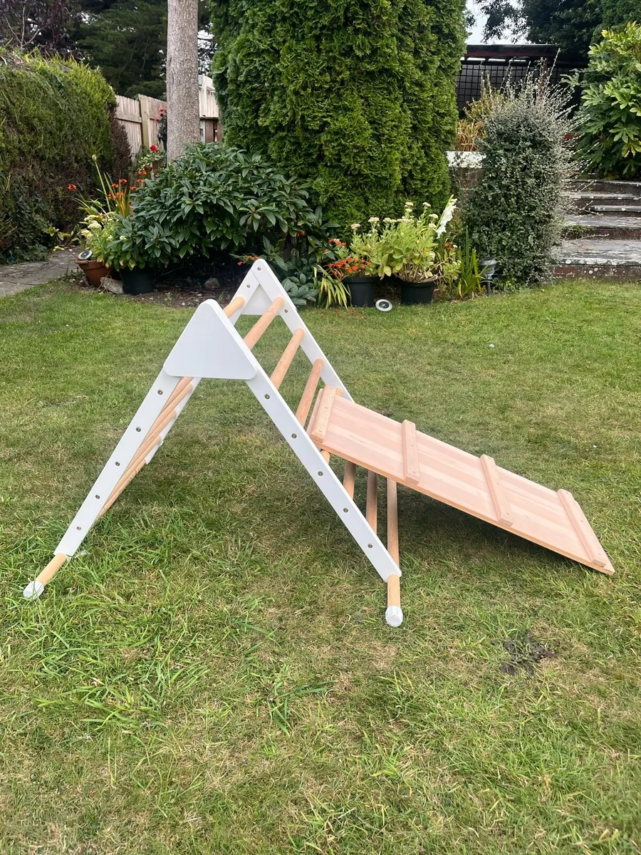 Baby climbing frame - Image 1