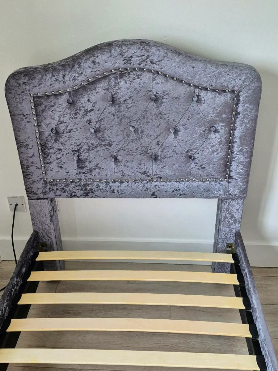 Single Bed - Image 4