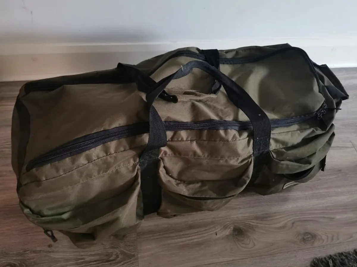 Large 30" x 12" Luggage Bag On Wheels - Image 1