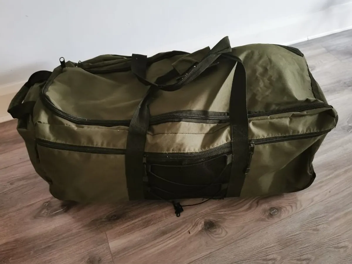 Large 30" x 12" Luggage Bag On Wheels - Image 2