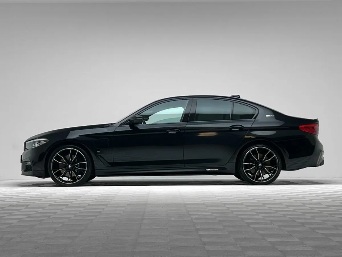 BMW 5 Series 530E M Sport - Image 4