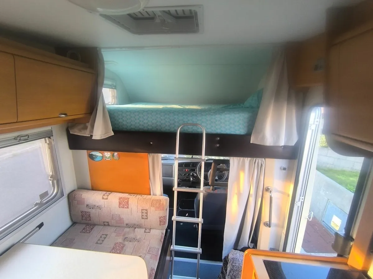 Camper / Motorhome - Image 3