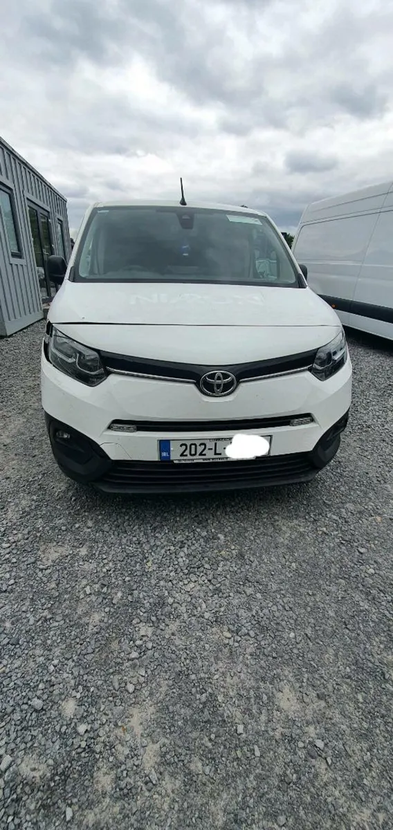 202 TOYOTA PROACE CITY - Image 2