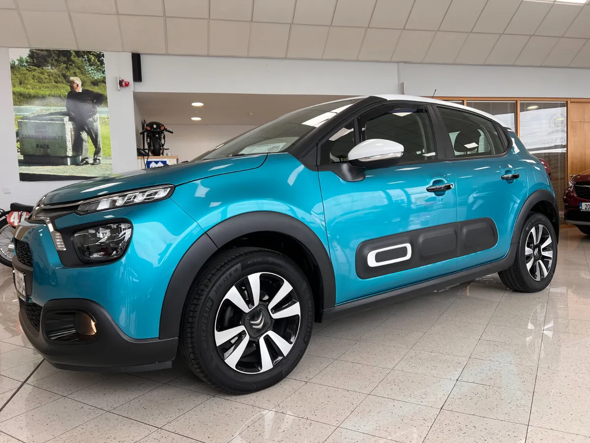 **Only 10,700 Mls / 17,000 Kms FEEL EXCLUSIVE PURE - Image 2