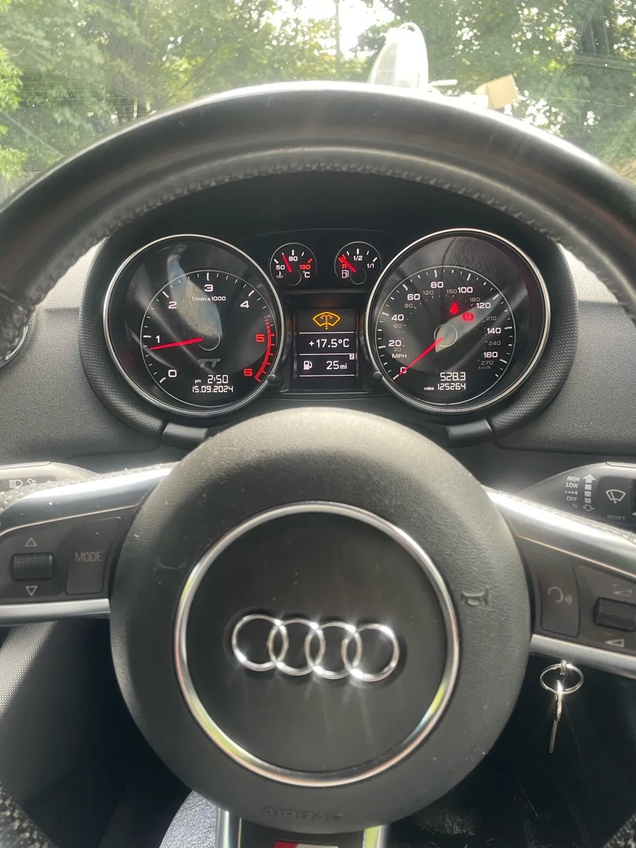 Audi TT 2010 for parts - Image 2