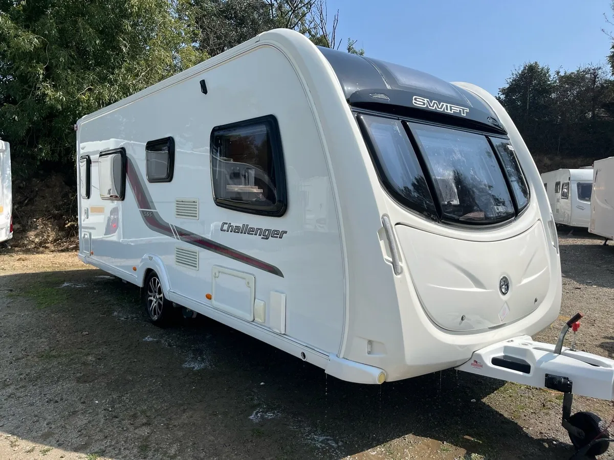 Swift Challenger Fixed single beds - Image 2