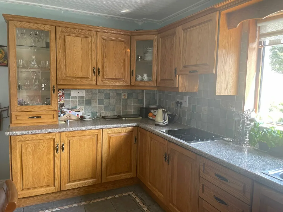 Kitchen cabinets and appliances - Image 3