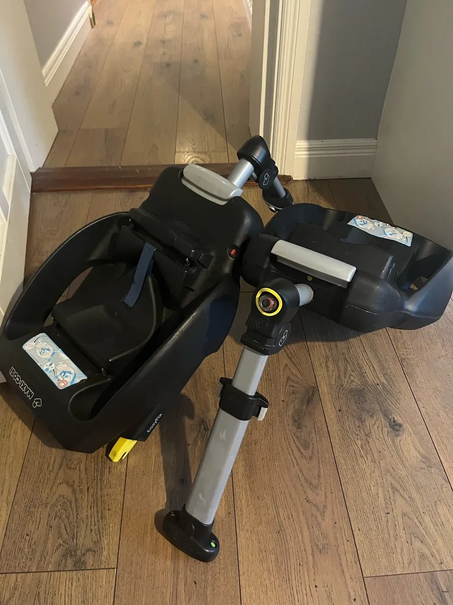 Maxi Cosi Isofix Base - Image 4