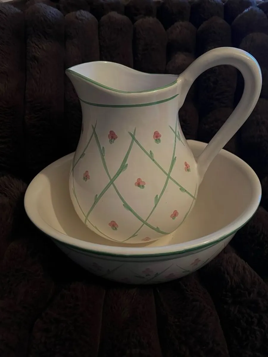 wash jug and bowl - Image 1