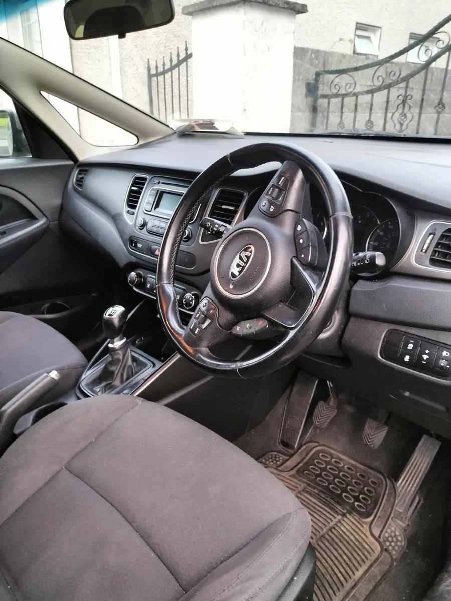 Kia Carens 2014 - Image 3