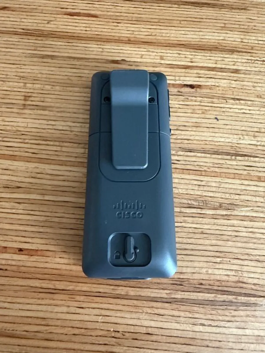 Cisco VIOP company full kit including DECT phones and bases - Image 4
