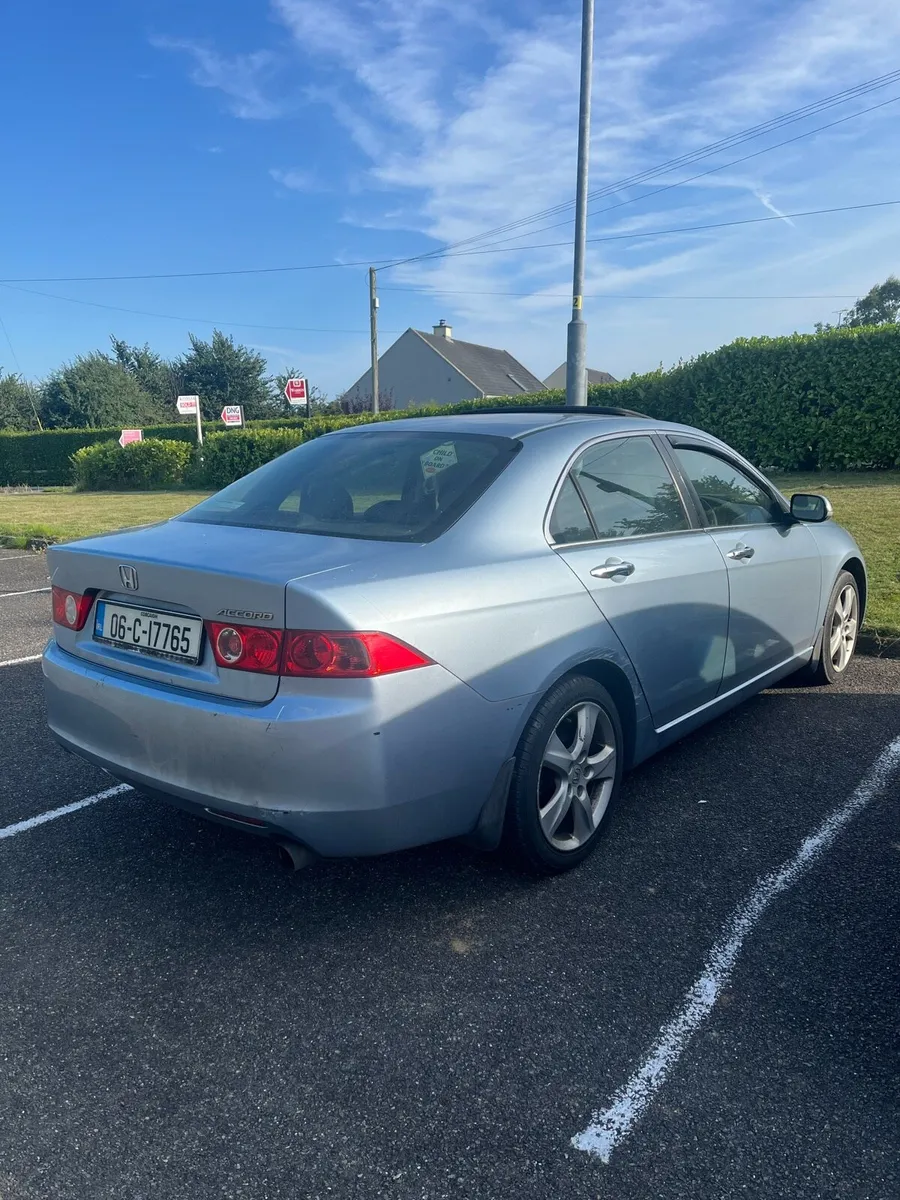 Car - Image 1