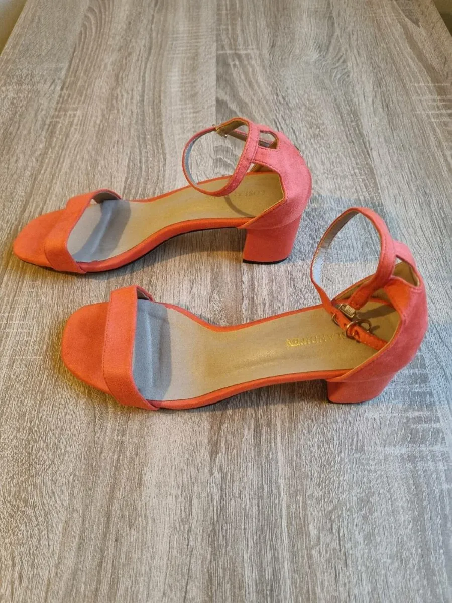 Womens shoes - Image 3