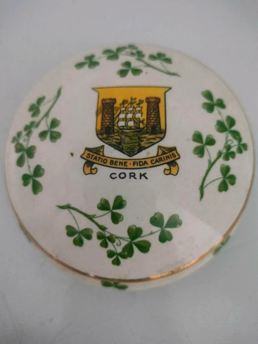 Round Trinket Box - Image 1