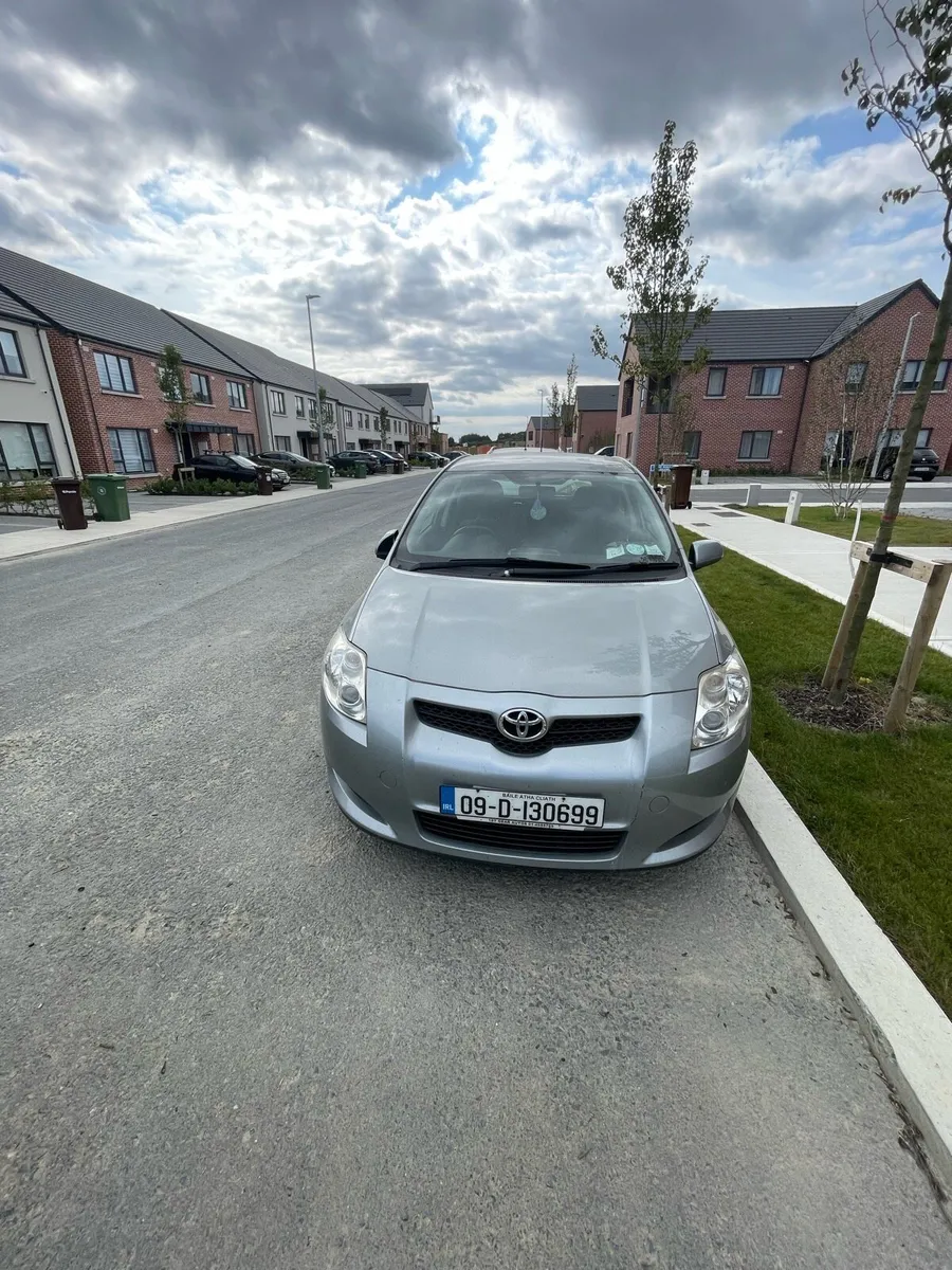 2009 Toyota Auris 105k millage - Image 1
