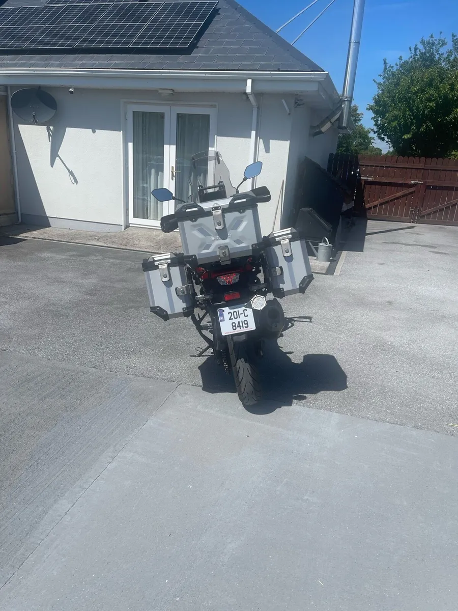 Suzuki DL1050XT V-Strom - Image 4