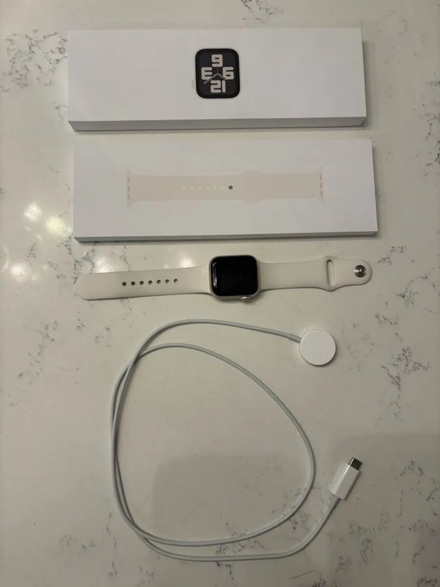 Apple Watch SE (Gen 2) 40mm - Image 4
